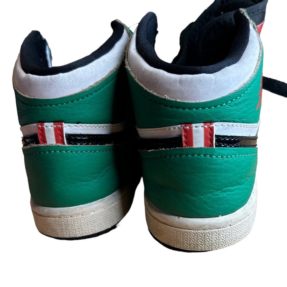 Jordan Shoes Kids Jordan 1 Retro High Lucky Green - Picture 2 of 7